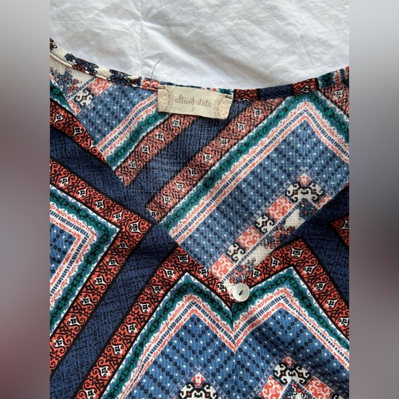 CUTE print blouse! - Picture 2 of 4